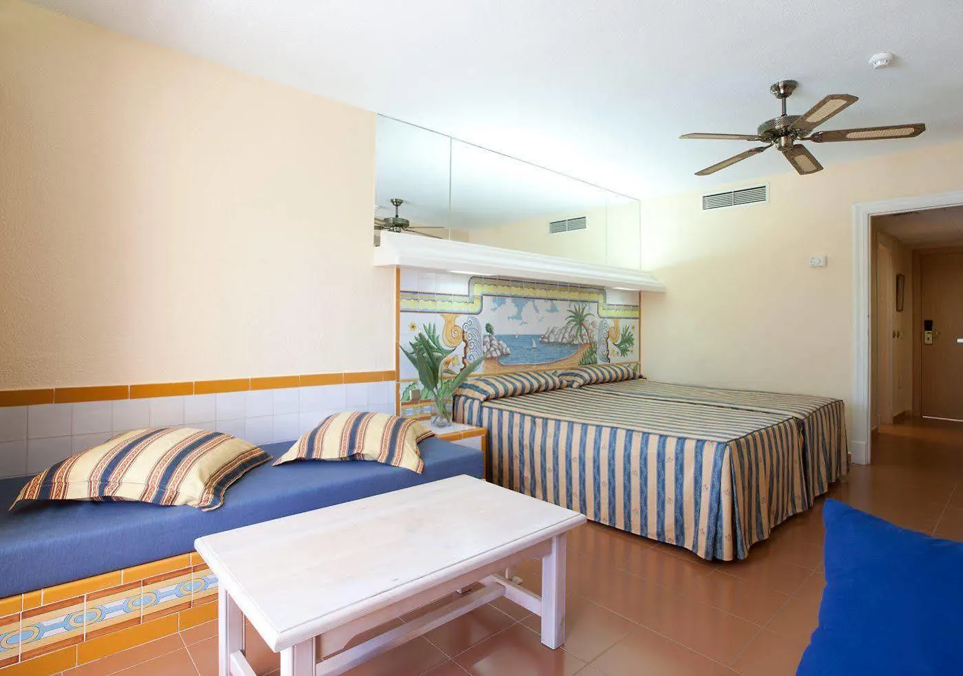 Playavera Hotel